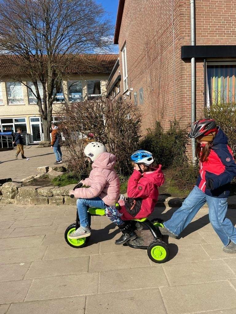 Schaumburger Wochenblatt Olifu Taxis für Haster Grundschule