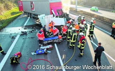 Verkehrsunfall auf der Autobahn 2