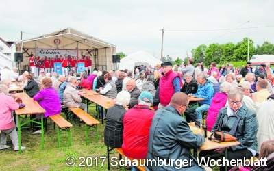 Erst Gottesdienst, dann wird gesungen