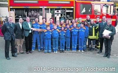 Ein Pavillon für die Jugendfeuerwehr