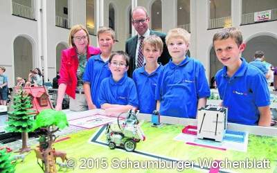 Junge Tüftler entwickeln clevere Roboter