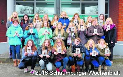 Kreative Köpfe kreieren komplexen Kalender