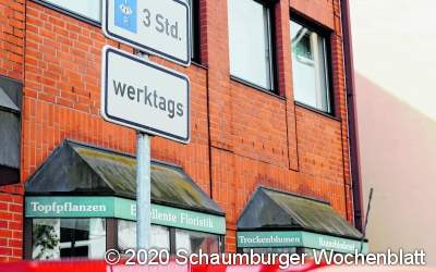 Muss das Verkehrsschild hier stehen?