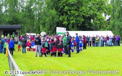 Pokale für Weinberg und Reelkirchen
