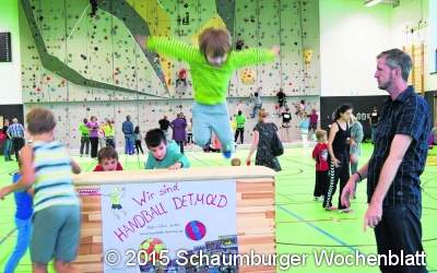 Hunderte Kinder machen begeistert mit