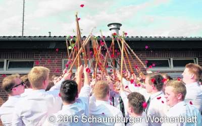 Für den Jungschützenkönig ein Blütenmeer
