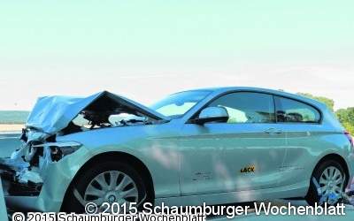 Drei Autos mit Schäden