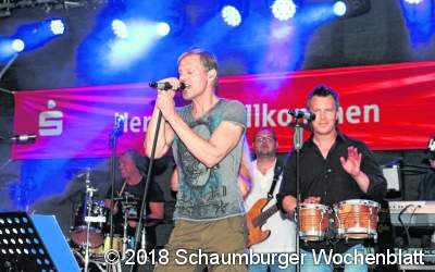 Ausgelassene
Party-Stimmung