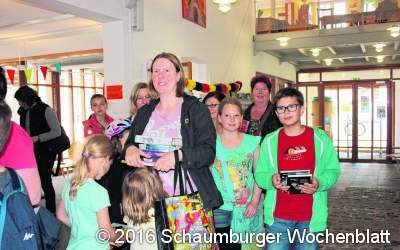 Über 394 brandneue Bücher für die Leseratten