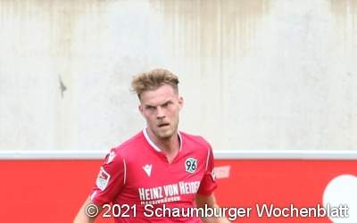 Verletzungen dünnen die
Hannover 96-Sturmreihe aus