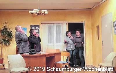 Heiratsvermittler spannt Onkel ein