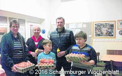 Schützen schießen um die begehrten Ostereier