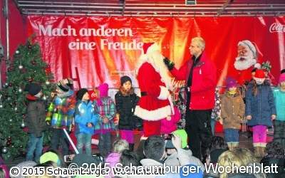 Der Weihnachts-Truck macht Station am Markt
