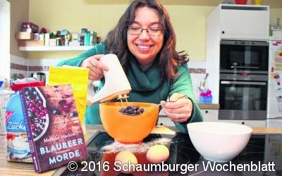 Morde vor  Blaubeer-Kulisse