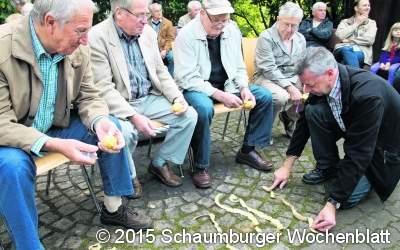Rot, violett und schwarz