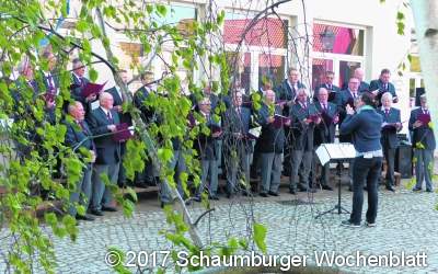 Chöre glänzen mit ihren Chorälen und Schlagern