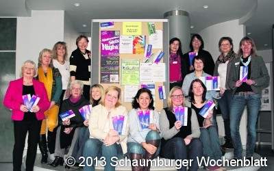 Frauen starten zum bunten Programm-Marathon