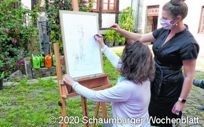 Bleistiftstriche mit 
der linken Hand