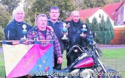 Biker trotzen dem Wetter
