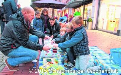 Mehr als 60 Stände  auf dem Nachtflohmarkt