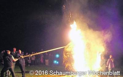 Feuerräder rollen in Brokhausen