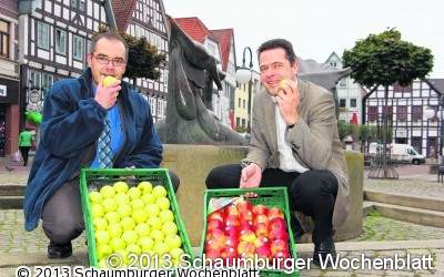 Stadtmarketing verteilt knackig-frischee Äpfel
