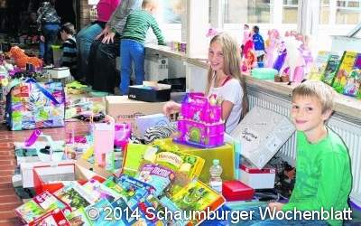 30 Verkäufer beim Flohmarkt