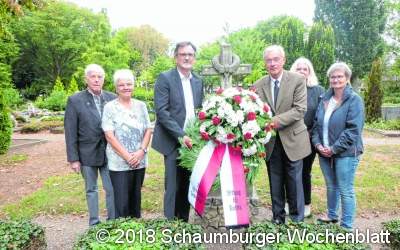Kranzniederlegung 
am Brüggemann-Grab