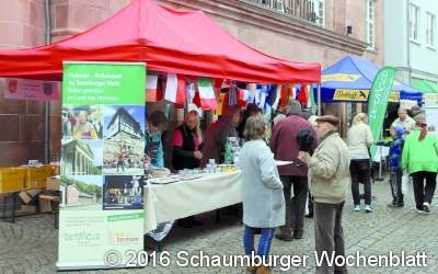 Detmold bietet Deftiges in Zeitz