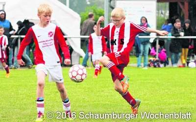 Rund 1000 junge Fußballer geben Gas