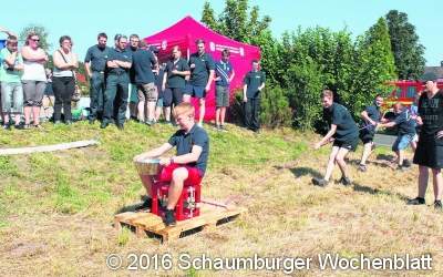 Kleines Volksfest in Lockhausen
