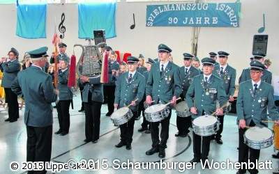 Trommelwirbel und Flötentöne