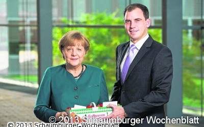 Erdbeeren für die Kanzlerin