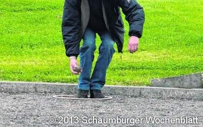 Siegerpokal für BSV-Vorstand