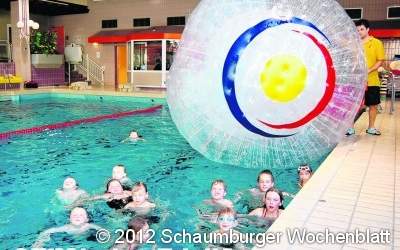 Kinder erhalten mehr Sicherheit im Wasser