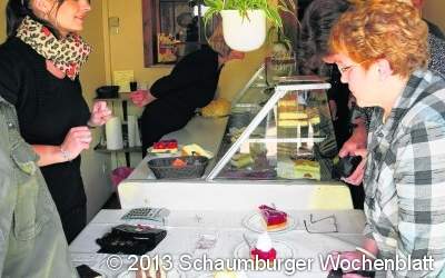 Hunderte kommen zum Gratulieren