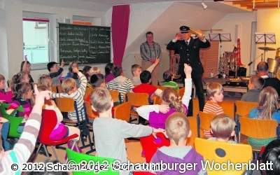 Mit richtig viel Puste die Grundlagen beim Feuerwehr-Blasorchester lernen