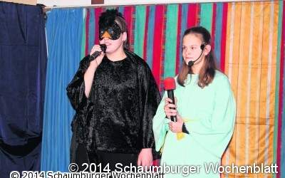 Jugendliche veranstalten tierisches Theater