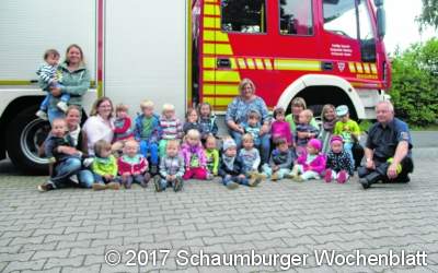 Feuerwehr ist zu  Besuch in der Kita