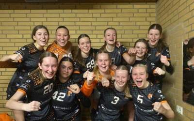 Weibliche B-Jugend gewinnt Spitzenspiel
