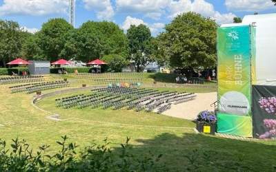Eine Veranstaltungsort wie ein Amphitheater 