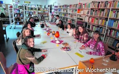Schaurig-schönes Literaturcafé mit selbst geschriebenen Texten