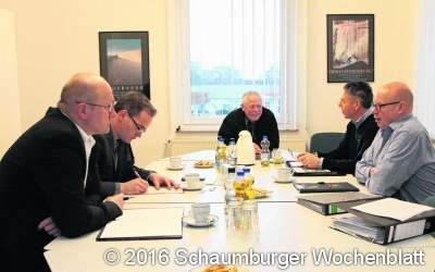 Schnelles Internet und Flüchtlingsintegration