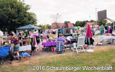 Floh- und Trödelmarkt mit 40 