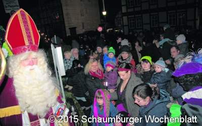 Laternenumzug mit Nikolaus