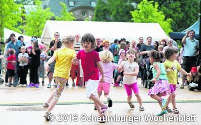 Musik und Tanz im Kurpark