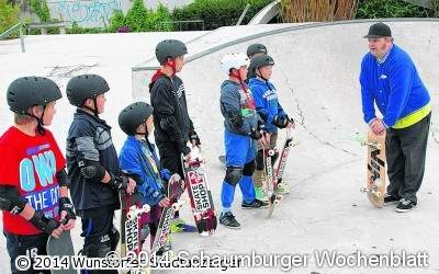 Mit Kickflip, Ollie und Boardslide durch die Pipe