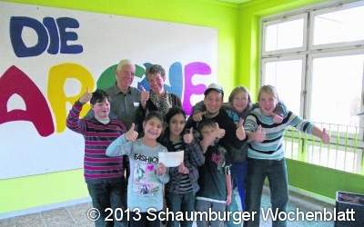 Schüler spenden 500 Euro für die Arche