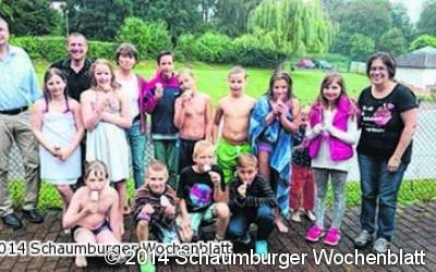 Schüler übernachten auf dem Sportplatz