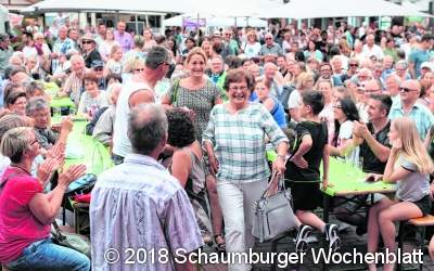 Hauptgewinnerin verbreitet ansteckende Freude